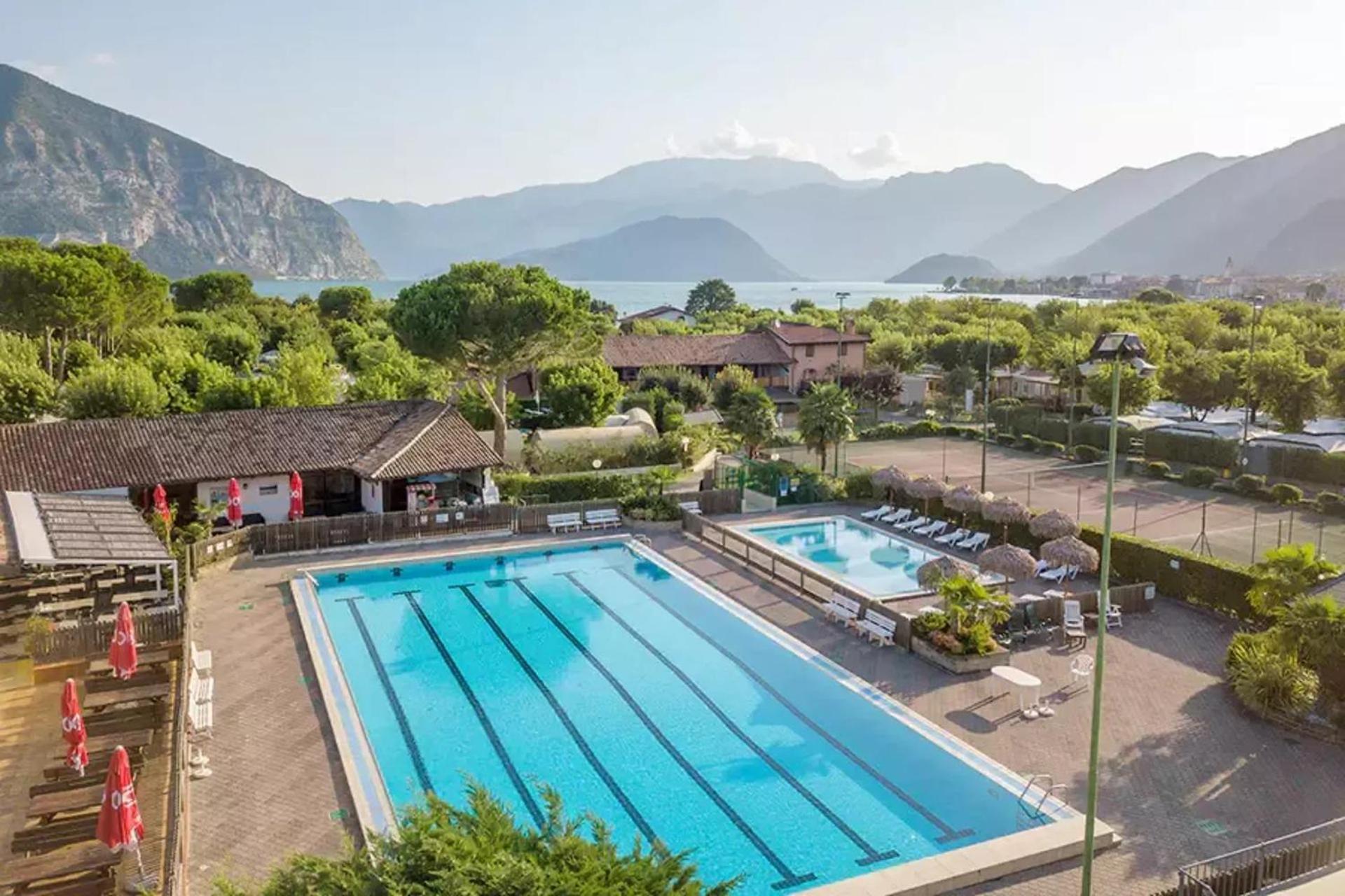 Estivo Premium Deluxe Mobile Homes On Camping Del Sole Village 伊塞奥 外观 照片
