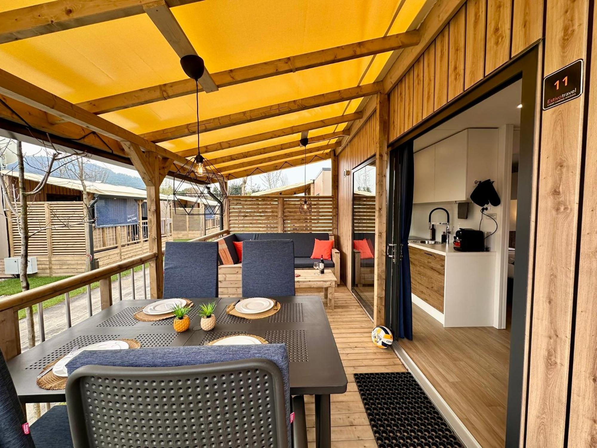 Estivo Premium Deluxe Mobile Homes On Camping Del Sole Village 伊塞奥 外观 照片
