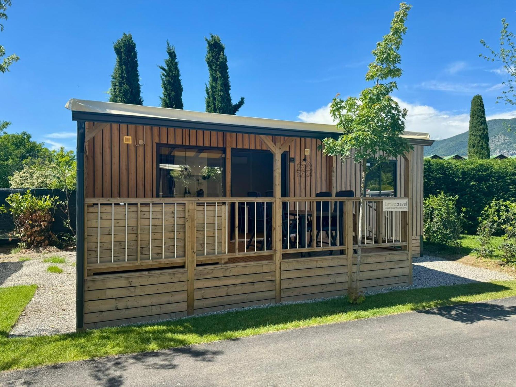 Estivo Premium Deluxe Mobile Homes On Camping Del Sole Village 伊塞奥 外观 照片